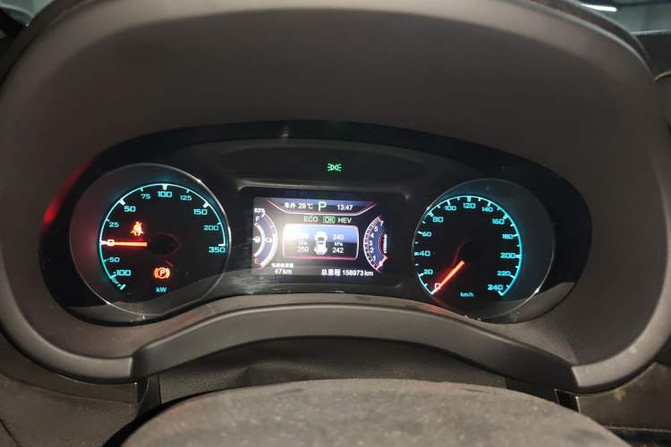 Used BYD Song New Energy 2017 Song DM 1.5TID All-Wheel Drive Luxury Model Instrument Cluster