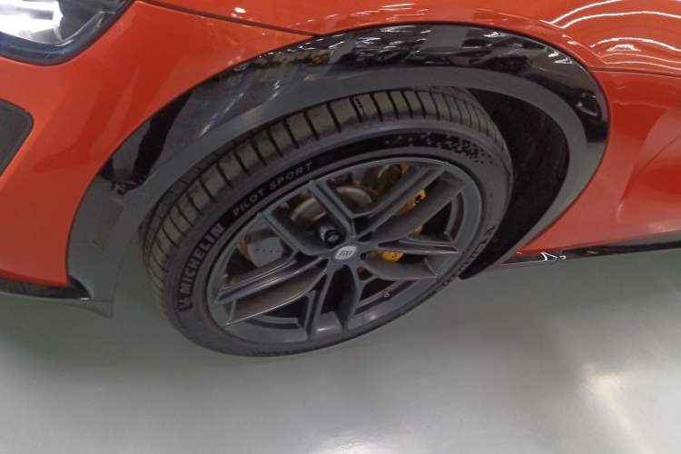 Used Xiaomi Auto YU7 2025 Ultra-Long Range High-Performance All-Wheel-Drive Max Edition