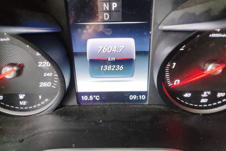 Used Mercedes-Benz GLC 2017 GLC 200 4MATIC Coupe SUV
