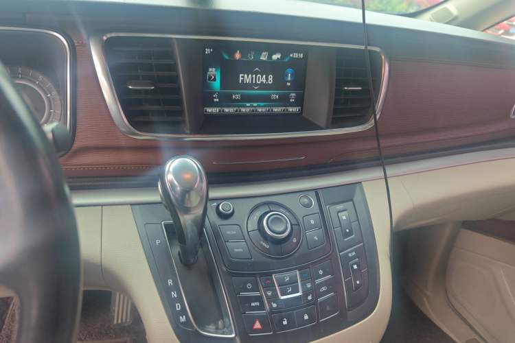 Used Buick GL8 2017 25S Prestige Version China V Standard Audio And AC Panel