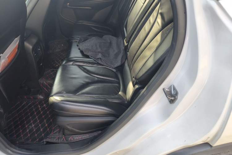 Used Lincoln MKC 2016 2.0T Two-Wheel Drive Deluxe Edition