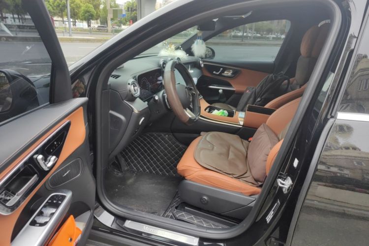 Used Mercedes-Benz GLC 2025 GLC 260 L 4MATIC Luxury Model