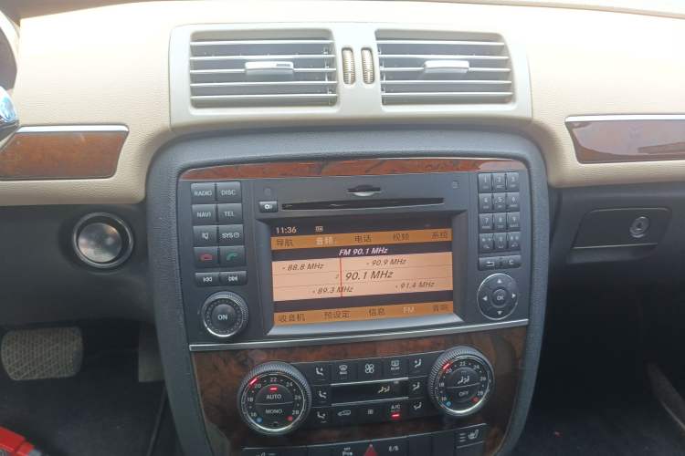 Used Mercedes-Benz R-Class 2011 R 350 L 4MATIC
