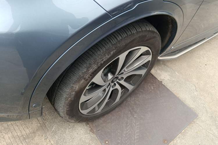 Used Land Rover Discovery Sport New Energy 2021 P300e Performance Tech Edition
