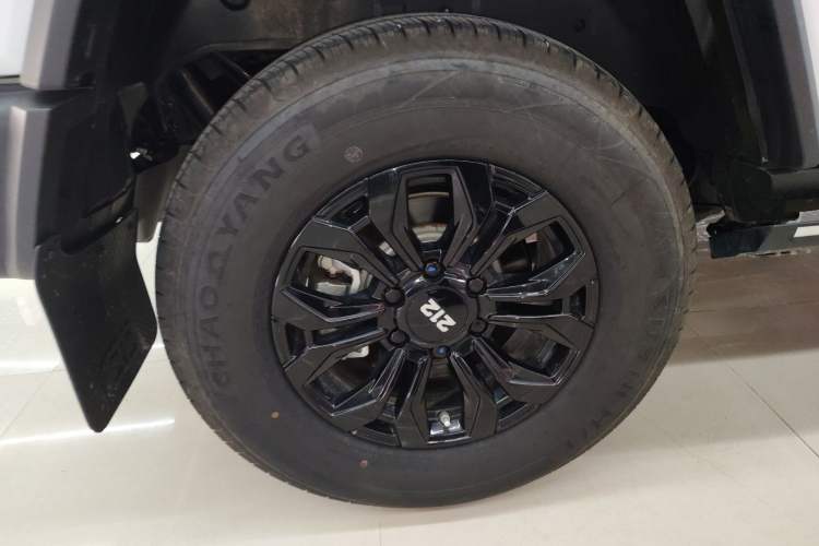 Used 212 T01 2024 2.0T Explorer