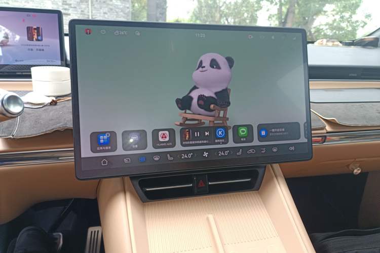 Used Hima Luxeed R7 2024 All-Electric 802 km Max
