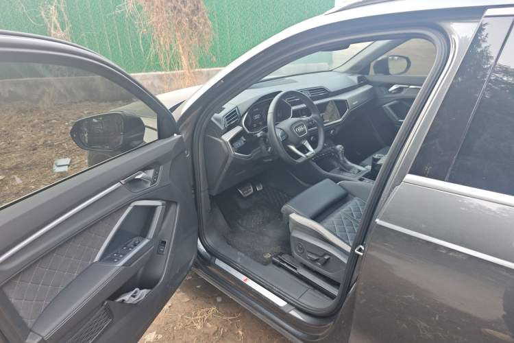 Used Audi Q3 2025 quattro 45th Anniversary Edition 40TFSI Fashionable and Dynamic Model Driver Seat