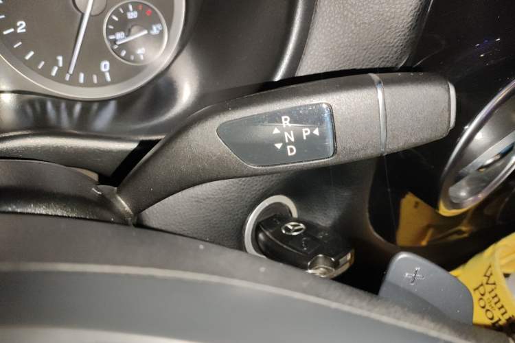 Used Mercedes-Benz Vito 2021 2.0T Elite Version 7 Seats