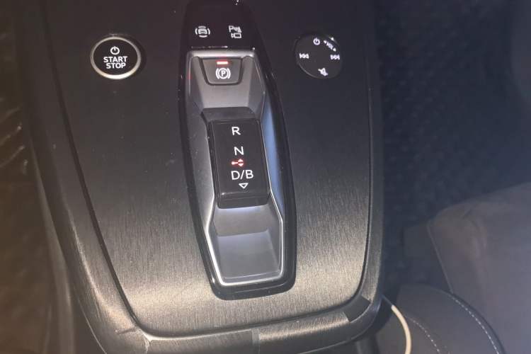 Used Audi Q4 e-tron 2022 50 e-tron quattro Visionary Edition Gear Lever