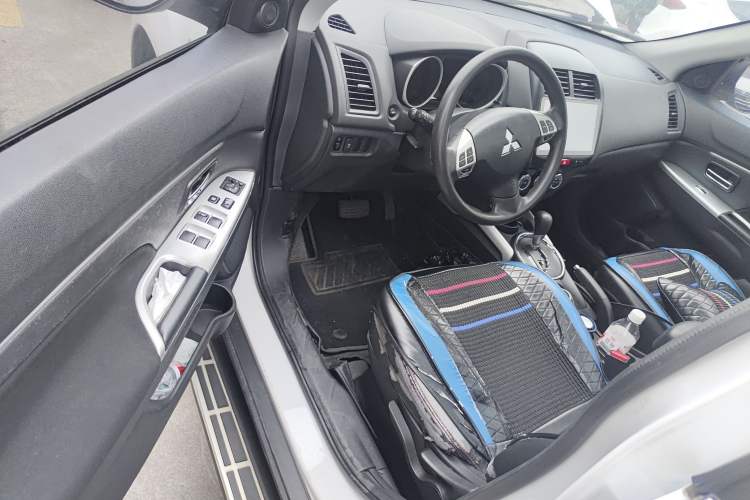 Used Mitsubishi ASX 2013 2.0L CVT Four-Wheel Drive Premium Edition