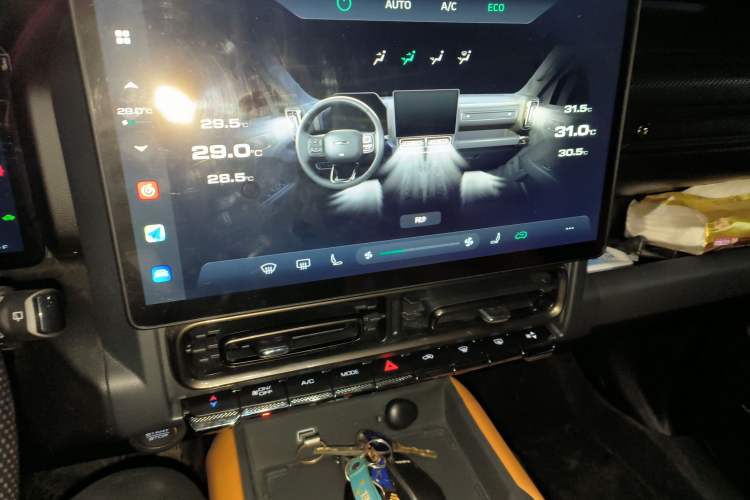 Used Haval Raptor New Energy 2023 Hi4 145 Explorer Edition Audio And AC Panel