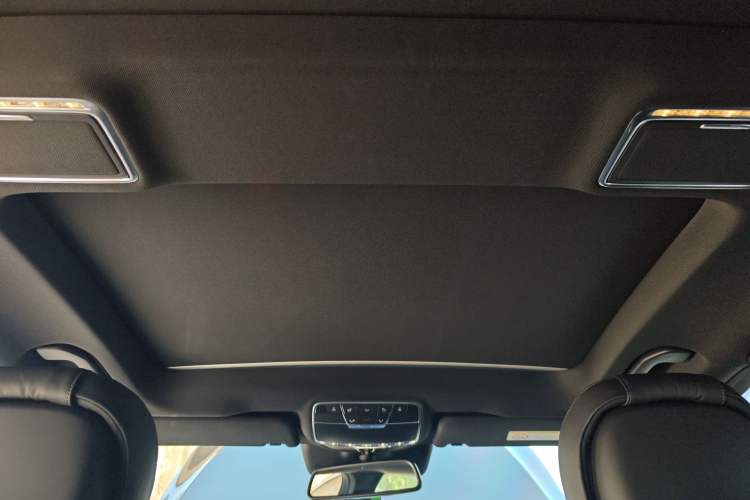 Used Mercedes-Benz Maybach S-Class 2015 S 500 4MATIC Headliner