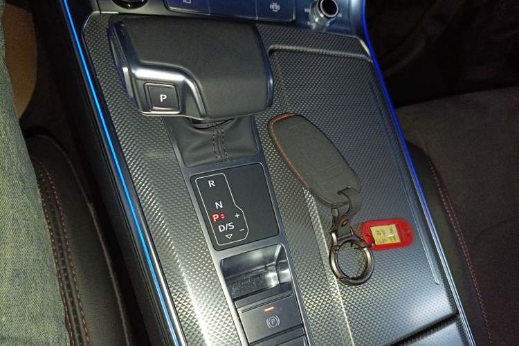 Used Audi A6L 2024 45 TFSI Prestige Dynamic Edition Gear Lever