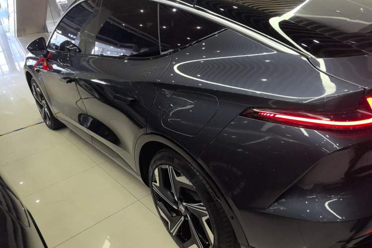 Used Rising R7 2022 Flagship Advanced Edition
