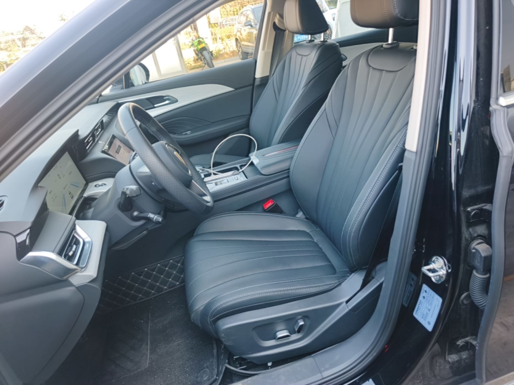 Hongqi H5 PHEV 2025 130 Super Hybrid Version — снимка 17
