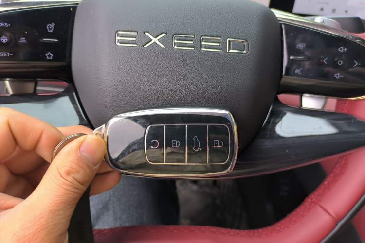 Used EXEED Stellar 2023 400T Two-Wheel Drive Comfort Flyfish Edition
