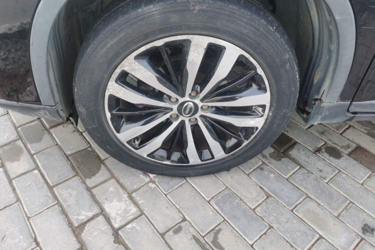 Used GAC Trumpchi GS4 2015 200T G-DCT Luxury Edition Exterior 4