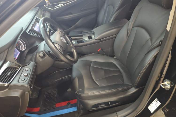 Used Buick LaCrosse 2022 552T Luxury Version Left Front Seat