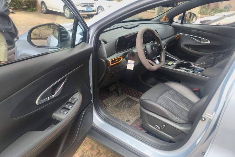 Used CHANGAN UNI-T 2022 1.5T Luxury Edition
