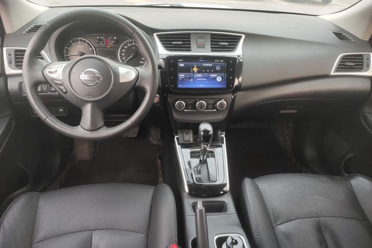 Used Nissan Sylphy 2019 1.6XV CVT Smart Connect Luxury Edition China V Standard Center Console