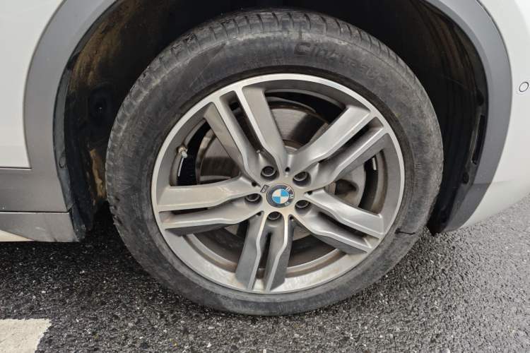 Used BMW X2 2020 sDrive25i Leading Model M Sport Package Right Front Wheel Hub