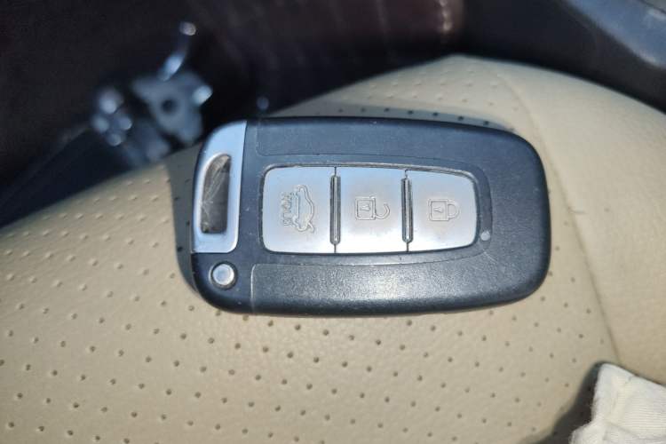 Used Hyundai Elantra (5th Generation / Langdong) 2012 1.6L Automatic Leading Model Vehicle Key