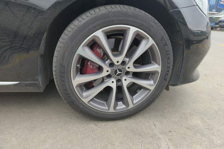 Used Mercedes-Benz E-Class 2019 Facelifted E 300 L Stylish Version
