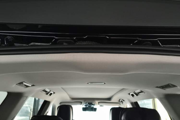 Used Ford Equator 2021 EcoBoost 225 Premier 6-Seater Headliner