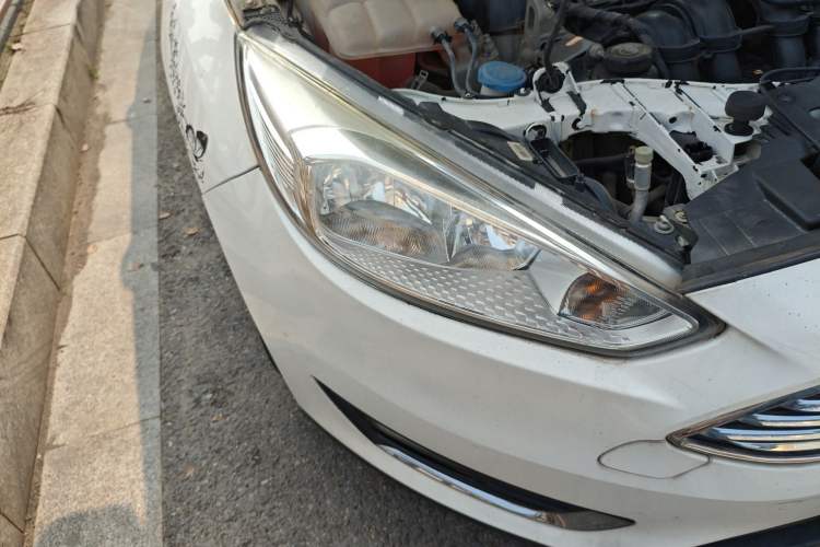 Used Ford Focus 2017 Sedan 1.6L Automatic Fashion Edition Smart Drive Version