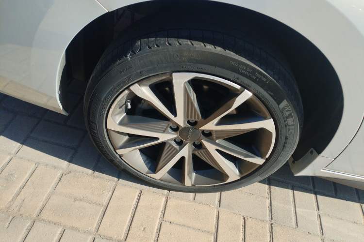 Used AION S Plus 2022 80 Tech Edition
