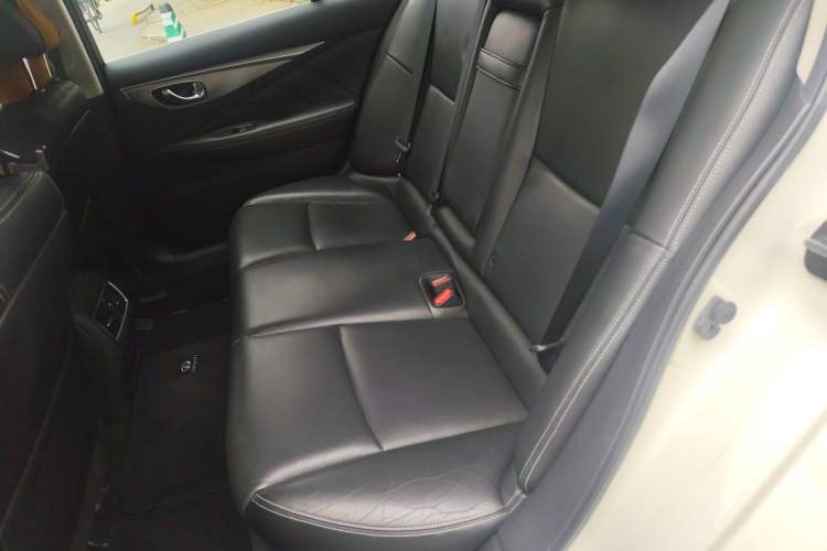 Used Infiniti Q50L 2015 2.0T Enjoyment Edition Left Rear Seat