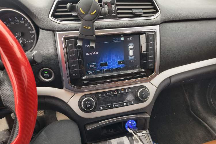 Used Haval H6 Coupe 2015 Blue-Label Facelift 2.0T Manual Two-Wheel Drive Urban Version
