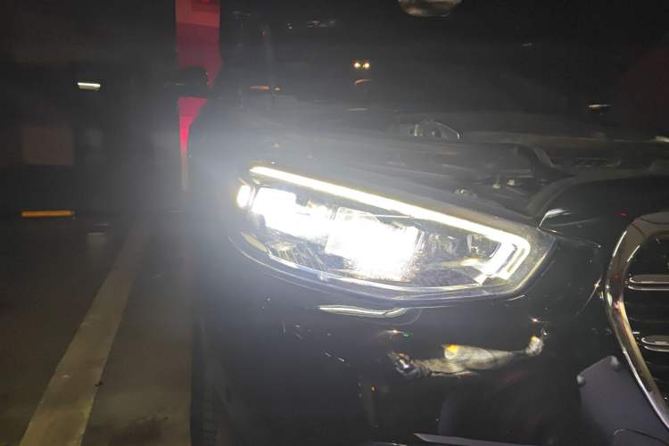 Used Mercedes-Benz S-Class 2023 S 400 L Business Model Right Front Headlight