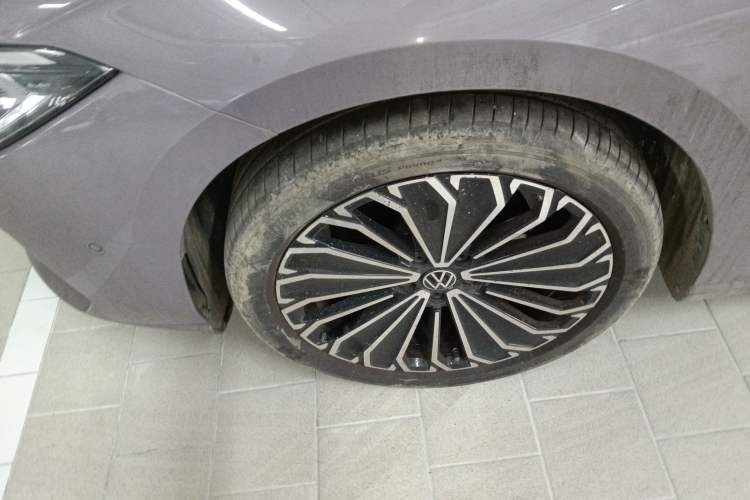 Used Volkswagen Passat 2025 Pro 380TSI Dragon Supreme Edition
