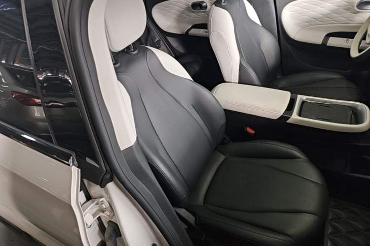 Used Dongfeng NAMMI 01 2024 New Edition 330 Plus Smart+
