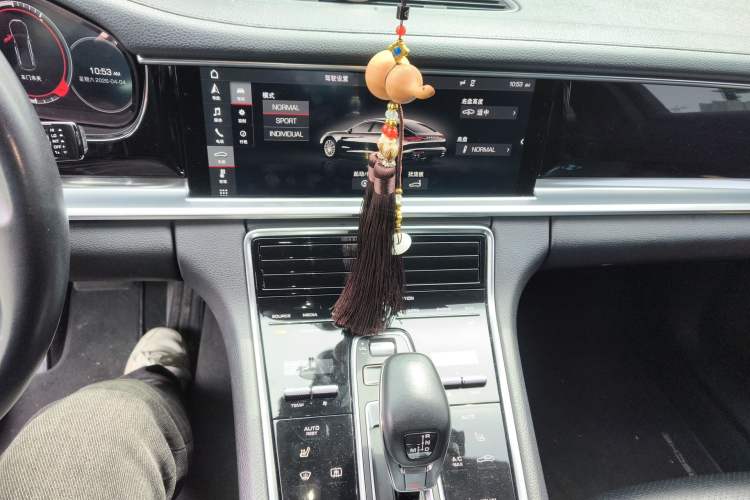 Used Porsche Panamera 2017 Panamera 3.0T Audio And AC Panel