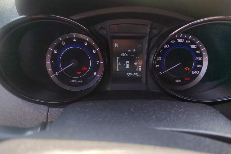 Used CHANGAN CS15 2016 1.5L Automatic Luxury Edition Odometer Close Up