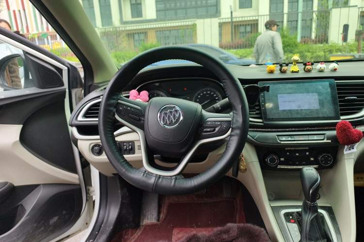 Used Buick GT 2018 15T Dual-Clutch Elite Model China V Standard Steering Wheel