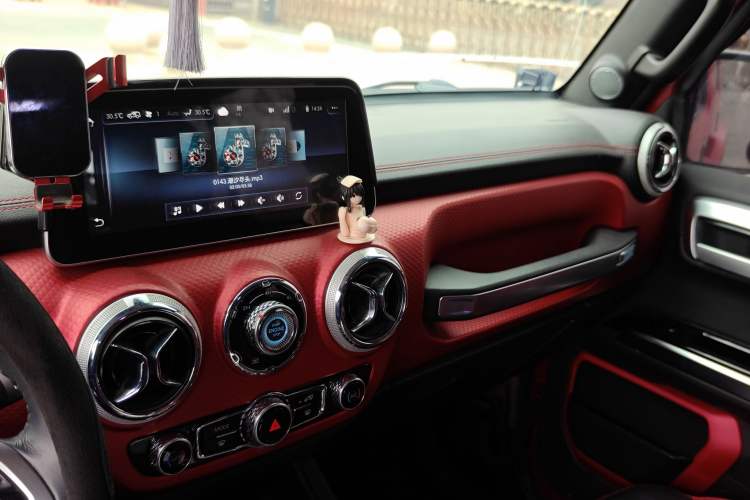 Used BAIC Off-Road BJ40 2021 2.0D Automatic Four-Wheel Drive Blade Hero Edition Adventurer Type