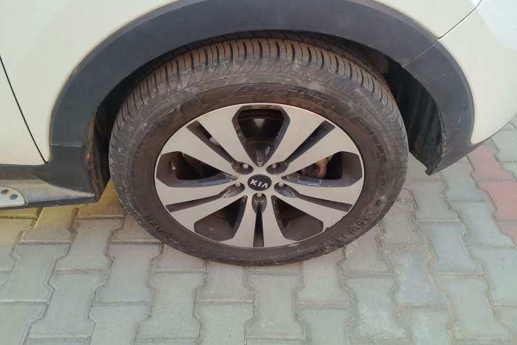 Used Kia Sportage R 2012 2.0L Automatic Two-Wheel Drive NAVI
