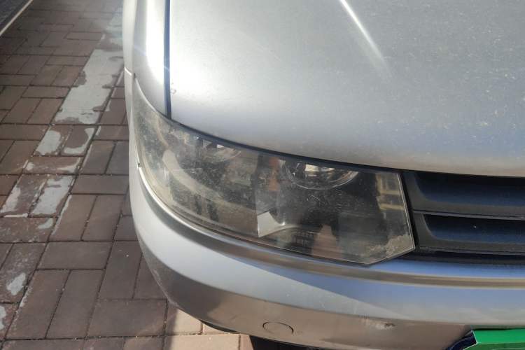 Used Volkswagen Jetta 2010 1.6L Partner Right Front Headlight