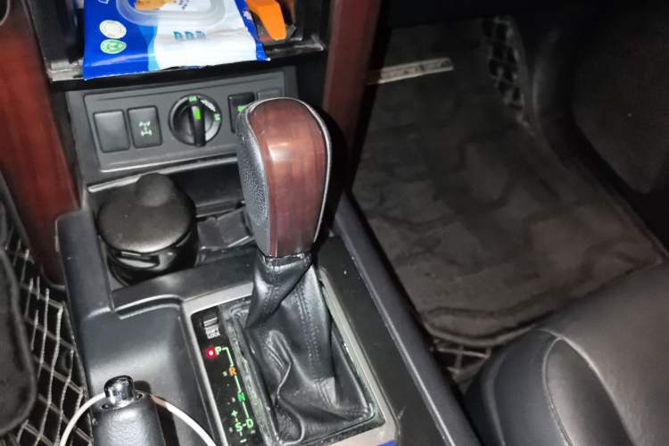 Used Toyota Prado 2016 3.5L Automatic TX-L NAVI Gear Lever