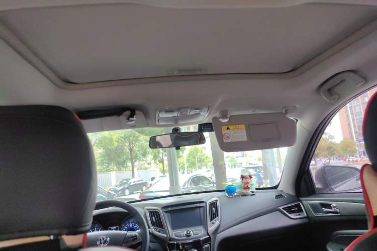 Used CHANGAN CS35 2017 1.6L Manual Luxury Model
