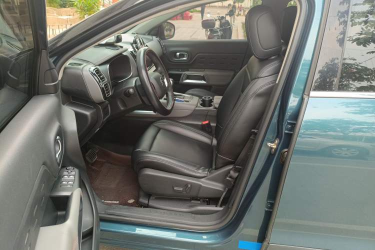 Used Citroen C5 AIRCROSS 2017 350THP Fashion Edition
