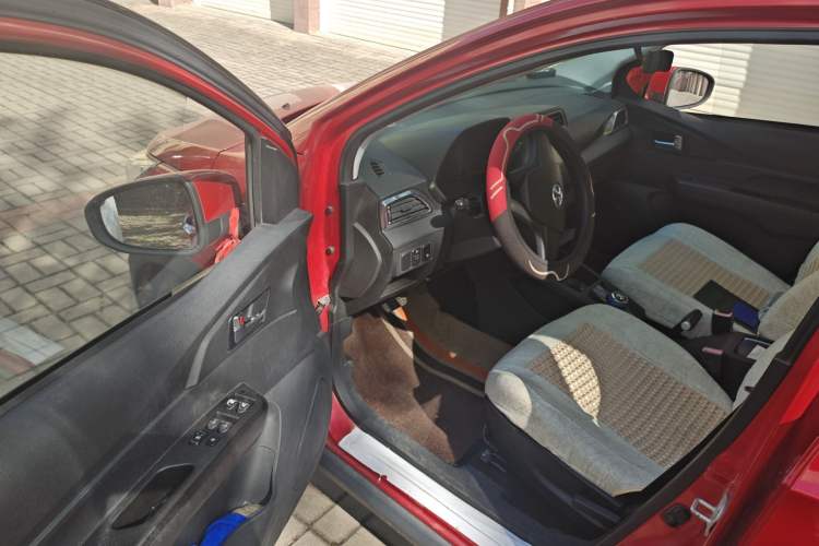 Used BAIC New Energy EC 2017 EC200 Dynamic Edition Driver Seat