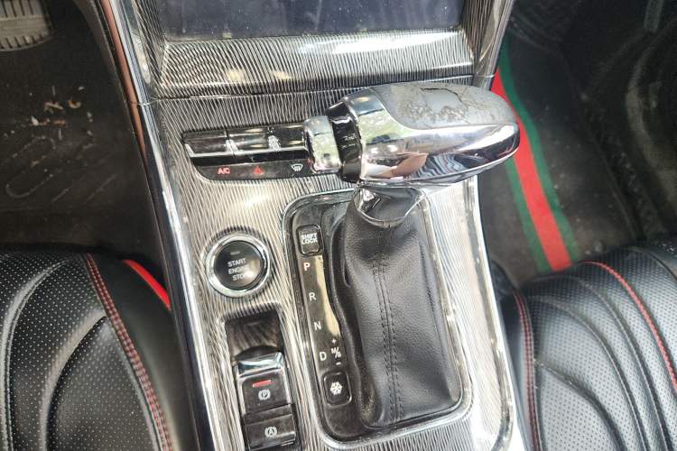 Used Leopaard CS9 2017 1.5L CVT Fashion Edition Gear Lever