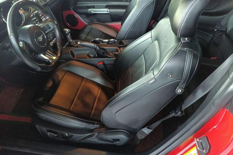 Used Ford Mustang 2015 2.3T Performance Edition
