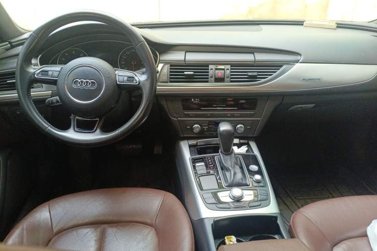 Used Audi A6L 2018 30th Anniversary Edition 45 TFSI quattro Sport model
