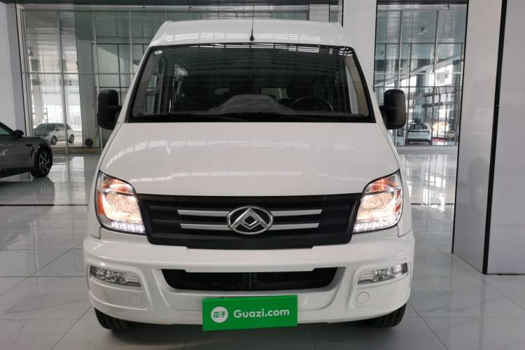 Used SAIC MAXUS Xintu V80 2021 2.0T AMT Classic Aoyuntong Short Wheelbase Mid-Roof 5/6-Seater