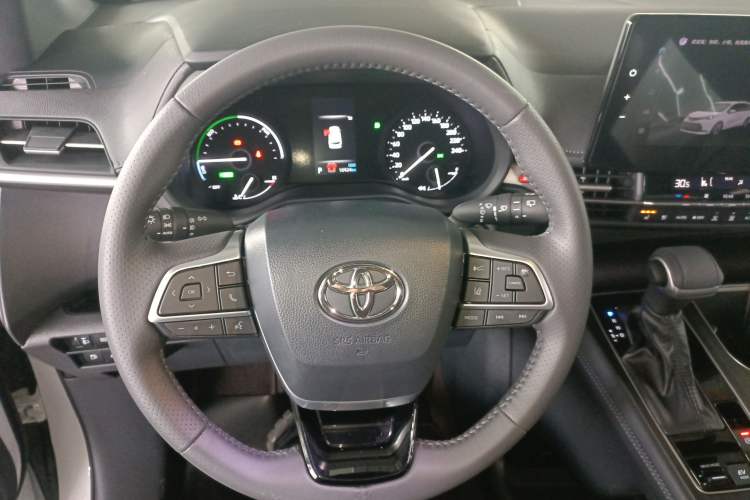 Used Toyota Sienna 2024 2.5L Hybrid Four-Wheel Drive Prestige Edition
